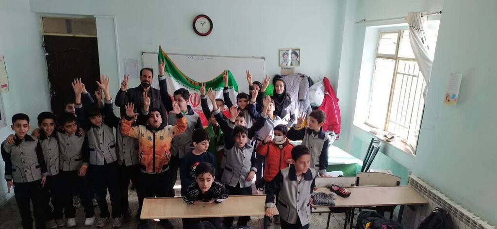 آغاز دهه فجر با طنین «زنگ انقلاب» در مراکز کانون پرورش فکری استان همدان