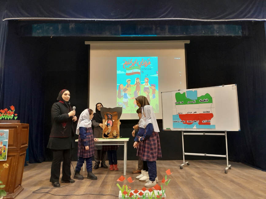 1398653 زنگ انقلاب در مرکز شماره ۵ کانون اردبیل نواخته شد