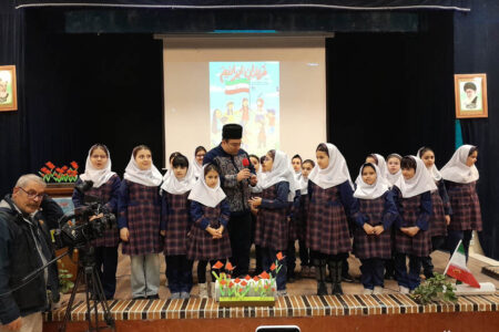 زنگ انقلاب در مرکز شماره ۵ کانون اردبیل نواخته شد