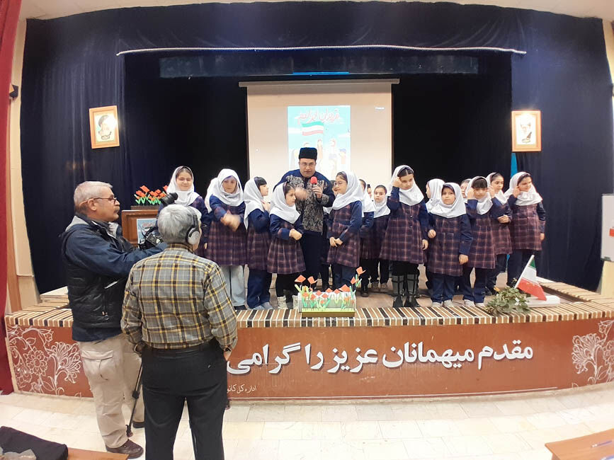 فعالیت‌های مرکز شماره 5 کانون اردبیل در آغاز برنامه‌های دهه مبارک فجر