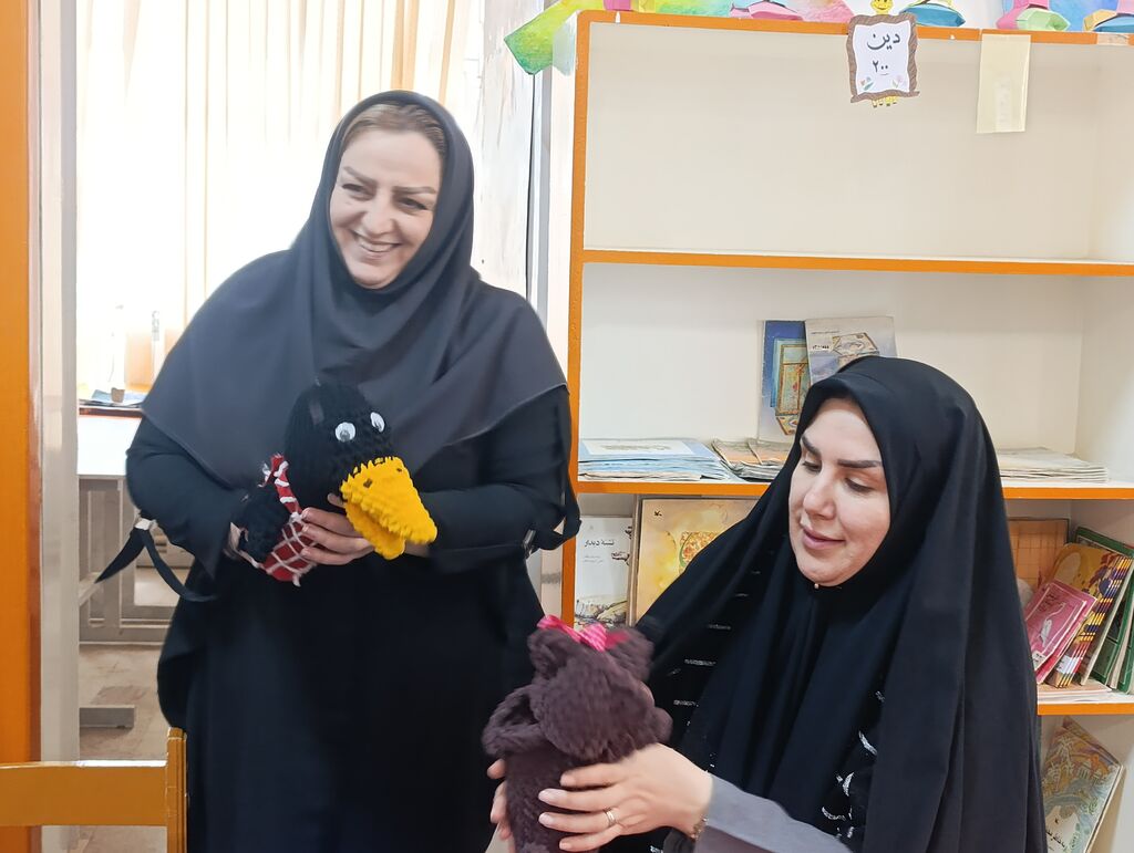 1398687-1 بازدید مدیرکل کانون استان از مرکز شماره یک کانون تبریز