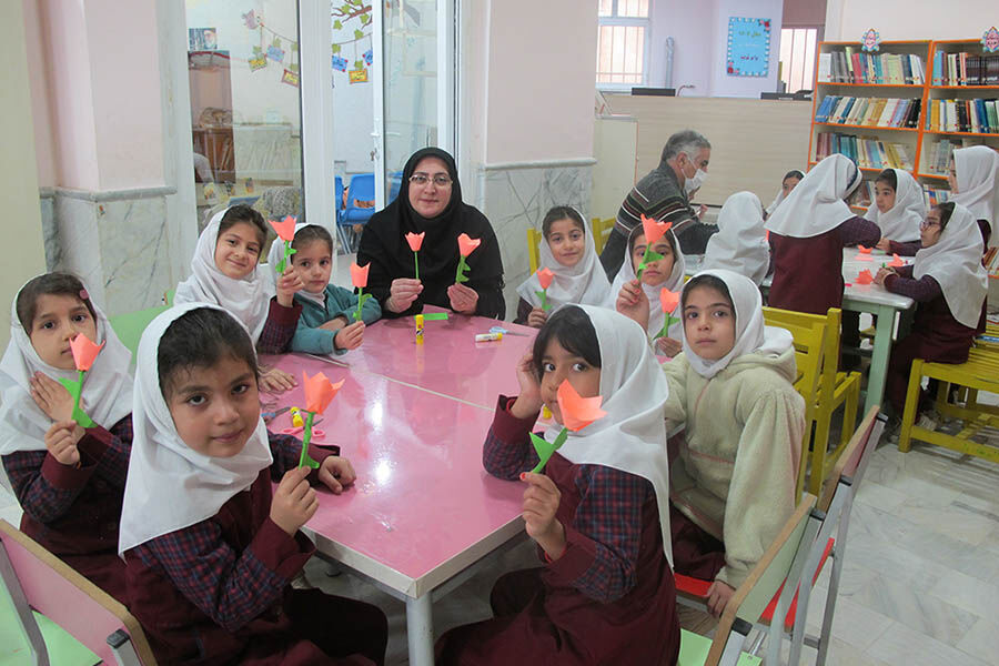 1398715 نخستین روز از دهه فجر/ مسئولان شهرستان کوثر میهمان برنامههای کانون شدند