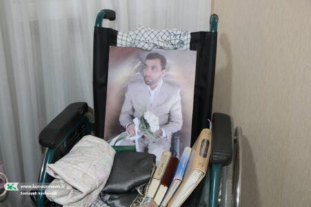 دیدار مدیرکل کانون فارس با خانواده شهید احمد خانچی