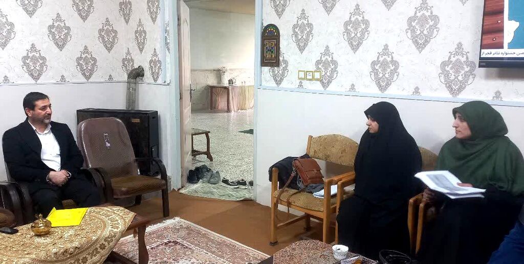 1398987-1 بازدید مدیرکل کانون قم از دوره آموزشی مربیان پیشدبستانی آموزشوپرورش