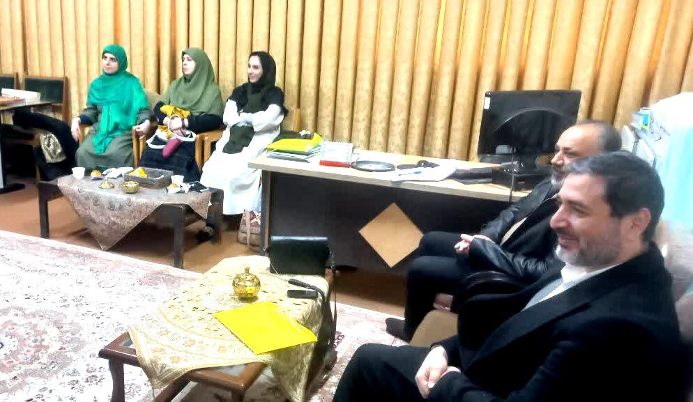 1398989 بازدید مدیرکل کانون قم از دوره آموزشی مربیان پیشدبستانی آموزشوپرورش