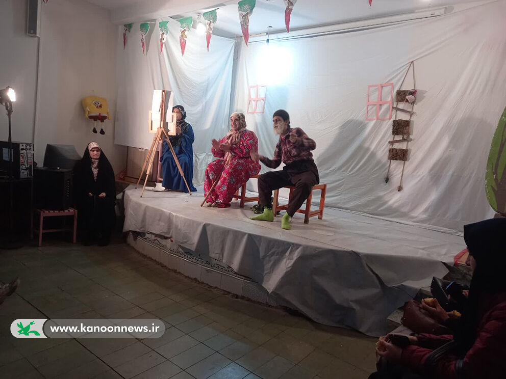 نمایش «بزرگ‌مرد کوچک» در کانون پرورش فکری لرستان روی صحنه رفت