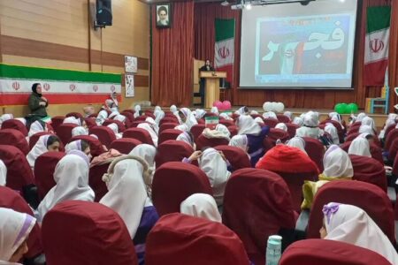 جشن «انفجار نور، سرآغاز ظهور» در مرکز سنقر برگزار شد