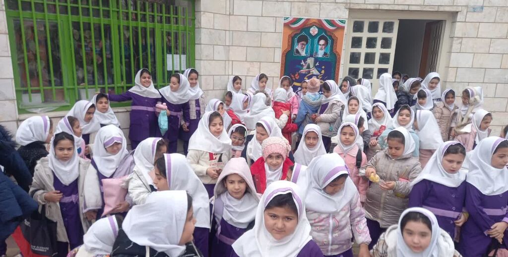 جشن «انفجار نور، سرآغاز ظهور» در مرکز سنقر برگزار شد