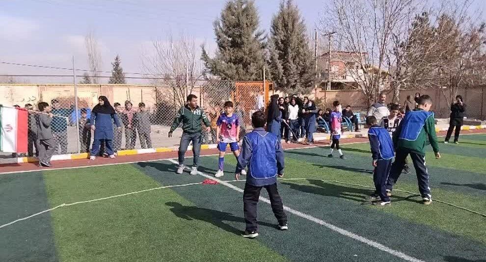 1399307-1 جشنواره بازیهای بومی و محلی در کانون البرز