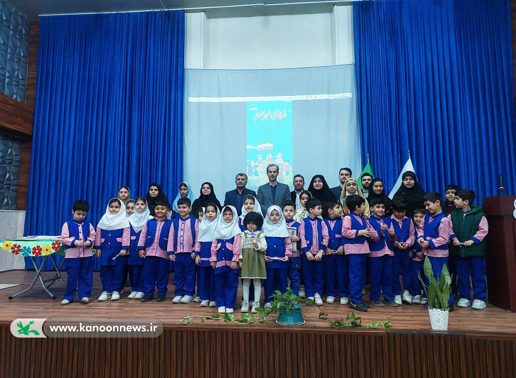 1399351 نمایشگاه دستسازههای مربیان و اعضای کانون تالش با حضور فرماندار گشایشیافت