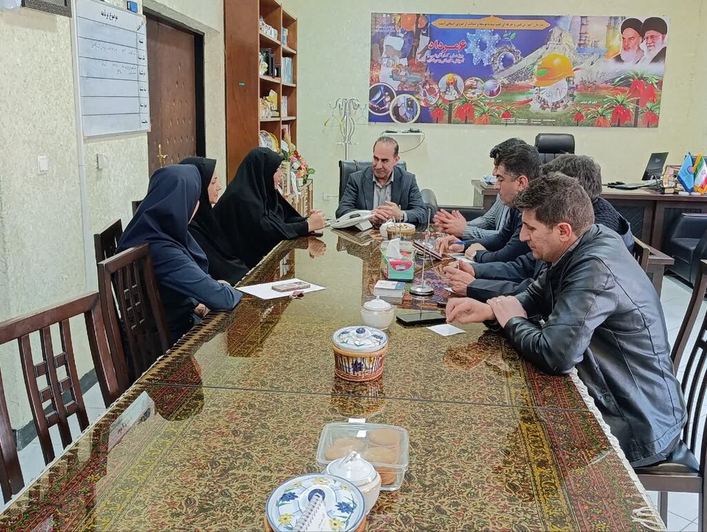 1399642 نشست تعامل کانون پرورش فکری استان ایلام بااداره کل آموزش فنی و حرفه ای استان