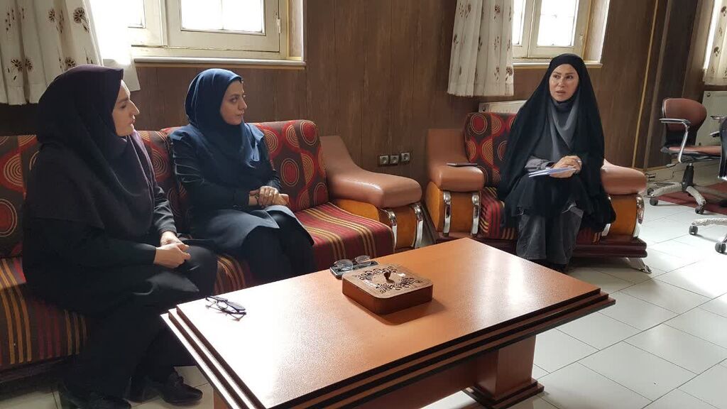 1399785 نشست مشترک کانون کرمانشاه با انجمن اسلامی دانشآموزی استان برگزار شد