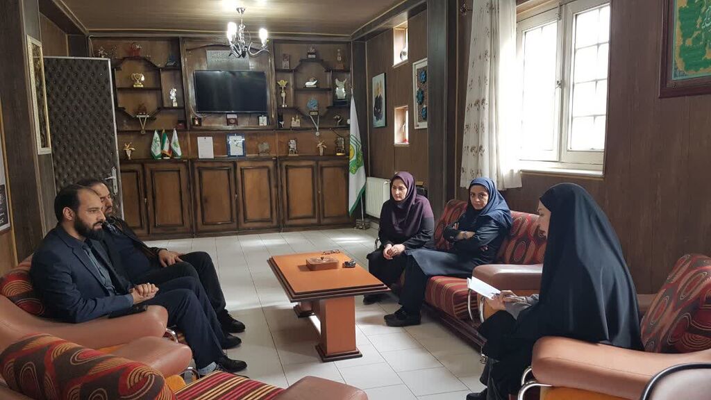 نشست مشترک کانون کرمانشاه با انجمن اسلامی دانش‌آموزی استان برگزار شد