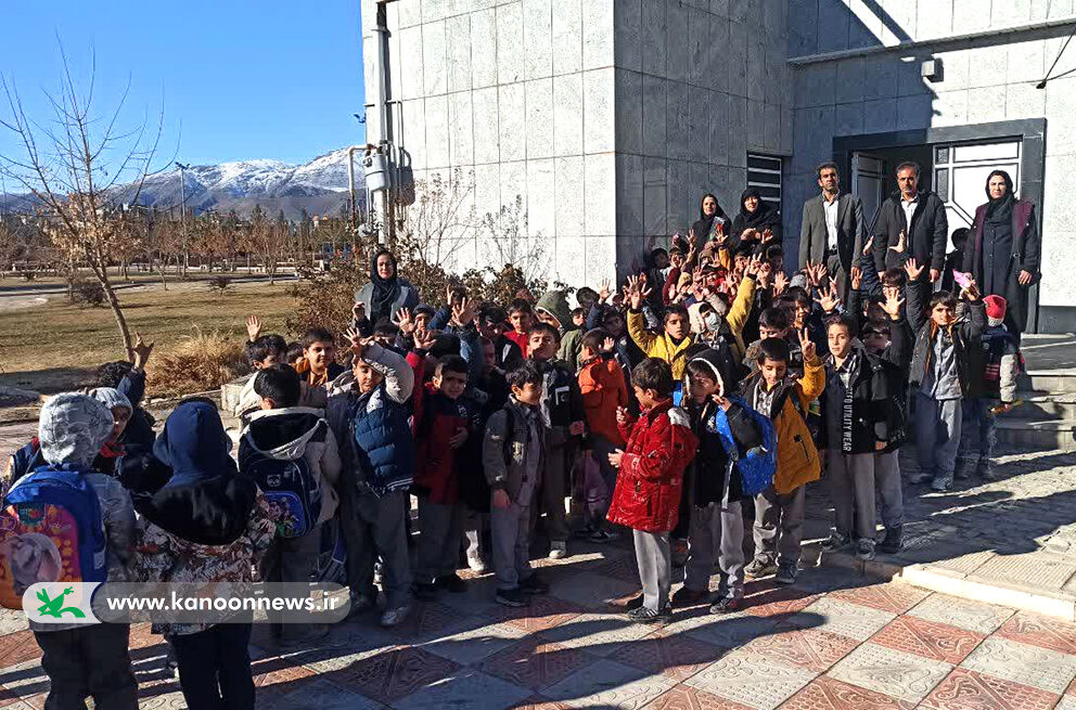 ویژهبرنامههای دهه فجر مرکزکانون الشتر در لرستان ویژهبرنامههای دهه فجر مرکزکانون الشتر در لرستان