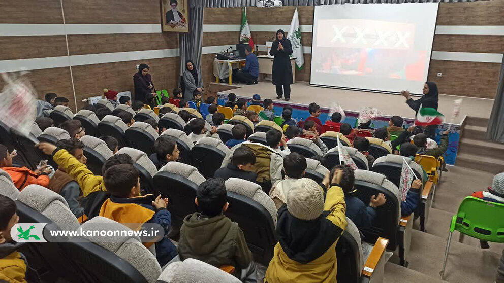 1399819 برگزاری ویژهبرنامههای دهه فجر مرکزکانون الشتر درلرستان