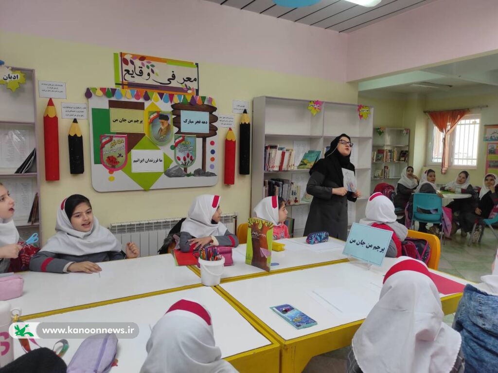 1399907-1 دانشآموزان بیجاری مهمان برنامههای دهه فجر کانون
