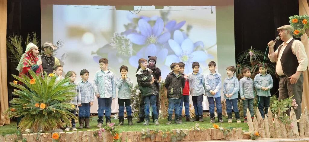 1399967-1 نمایش «سؤال موموکی» همزمان با دهه فجر در کانون زنجان روی صحنه میرود