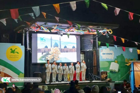 دو تماشاخانه سیار کانون به قم رفت