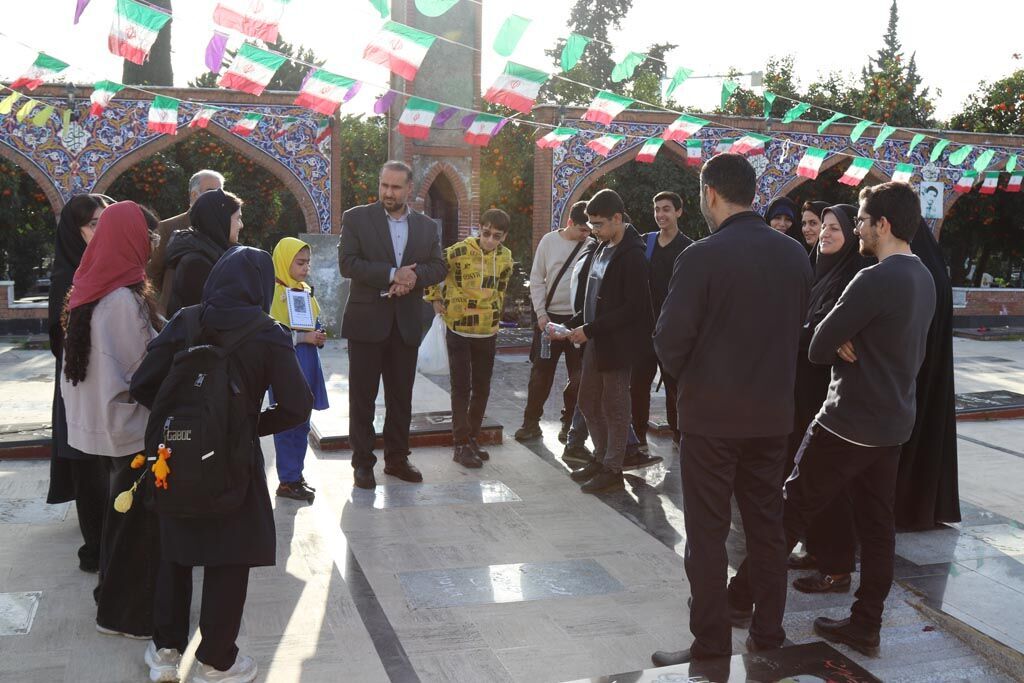 1400046-1 مراکز کانون پرورش فکری مازندران دهه فجر را با برنامههای متنوع گرامی داشتند