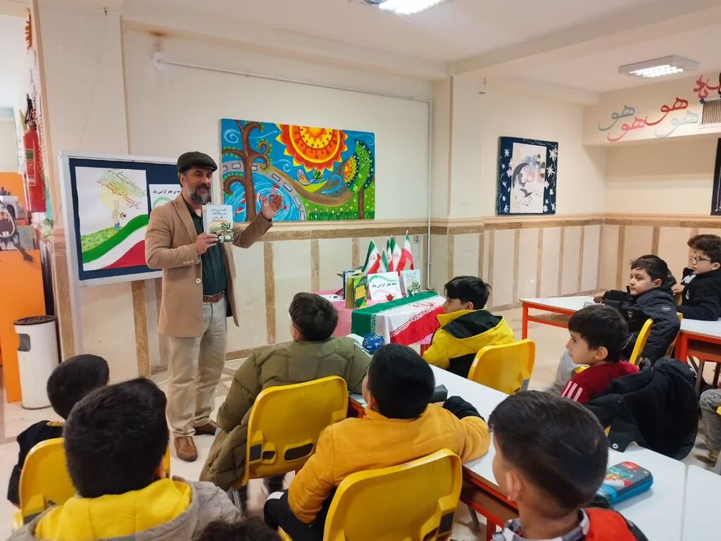 1400180-1 ویژهبرنامههای دهه فجر و میلاد امام زمان(عج) در مرکز شماره ۱۳ کانون کرمانشاه