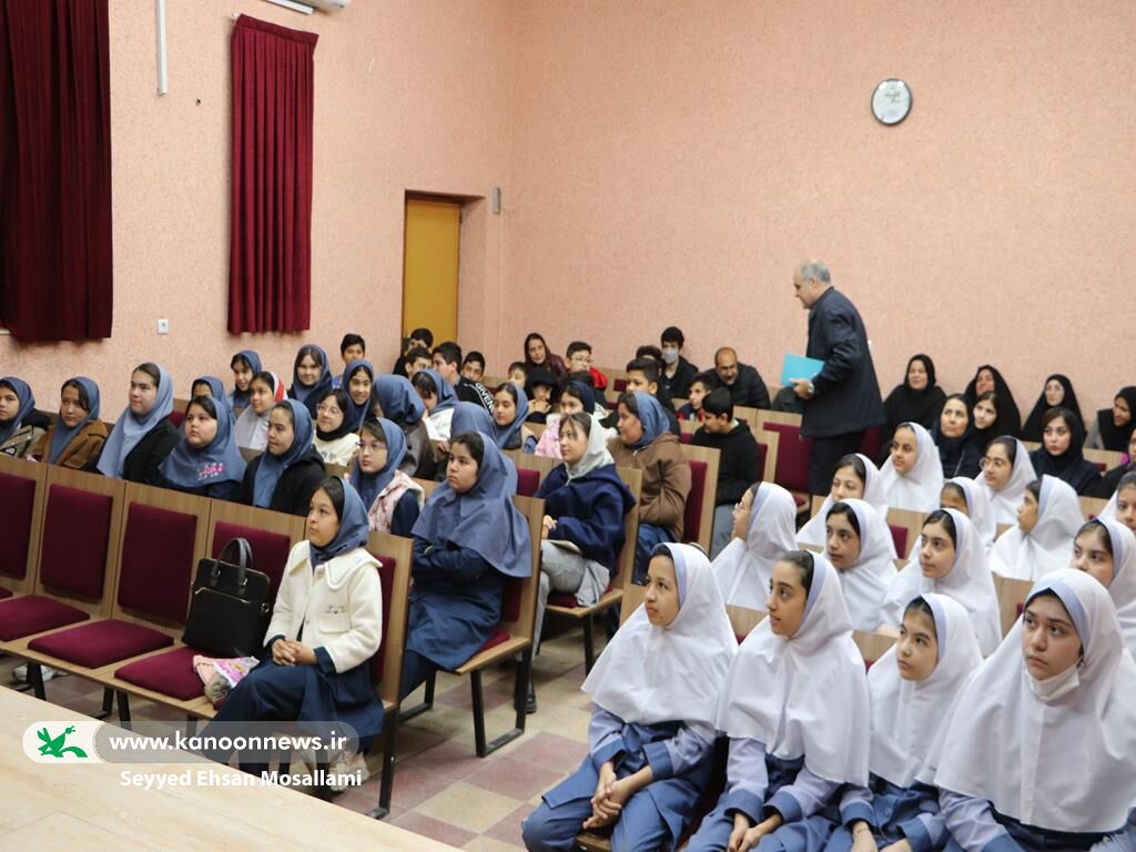 جشنواره ادبی «نیکنامان قابوس» در گلستان آغاز شد / پیوند ادبیات کهن با خلاقیت نسل نوجوان