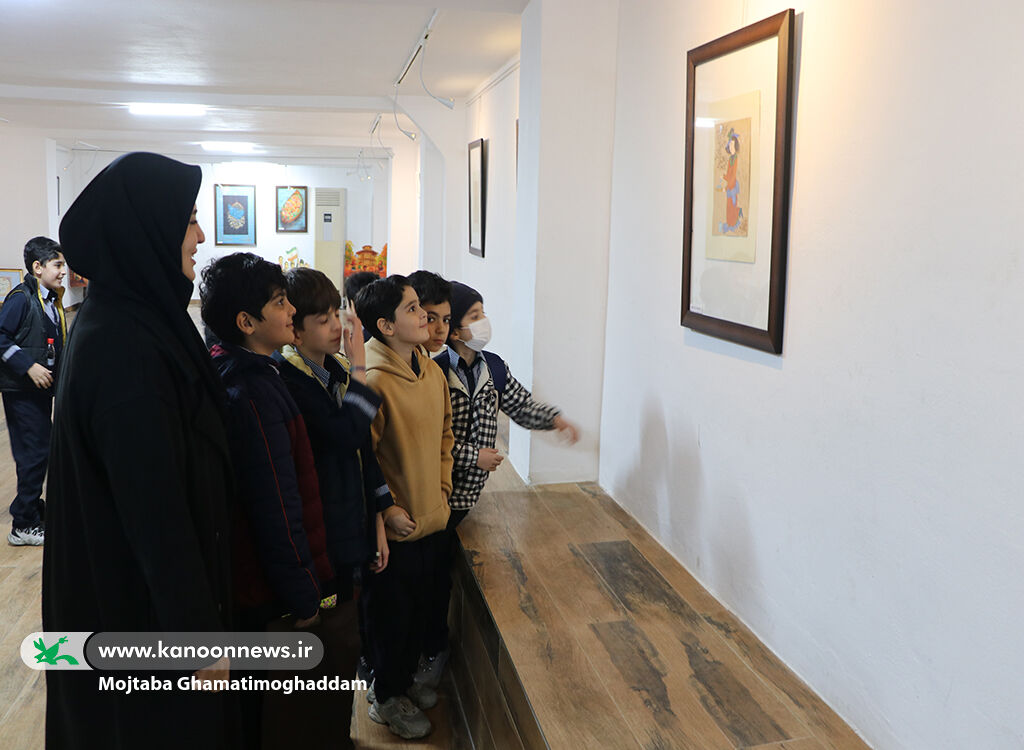 نمایشگاه «از فجر تا هنر» در  نگارخانه «آفرینش» کانون رشت گشایش‌یافت