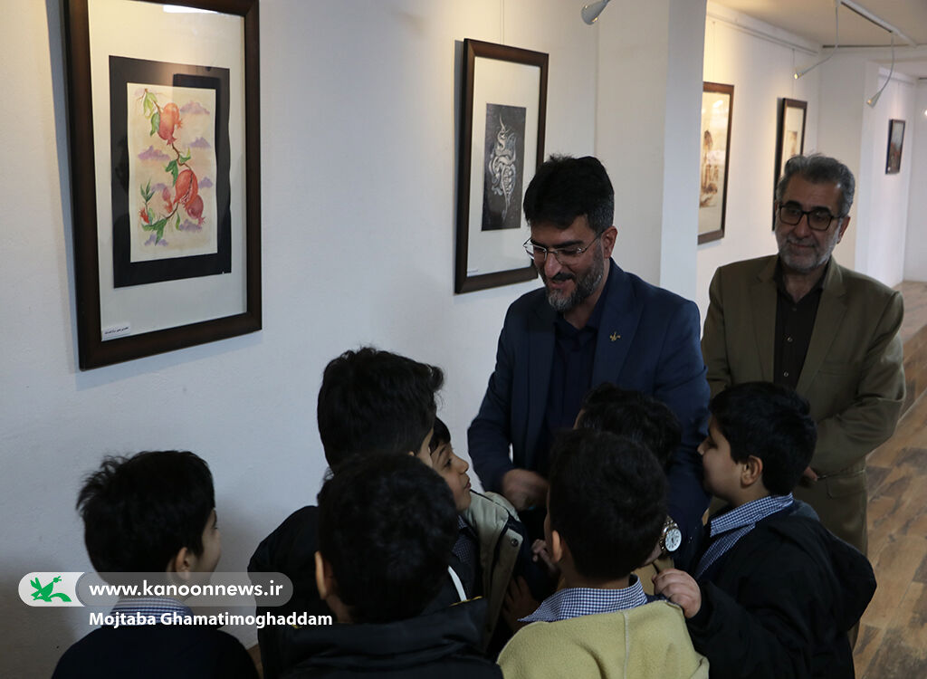 نمایشگاه «از فجر تا هنر» در  نگارخانه «آفرینش» کانون رشت گشایش‌یافت