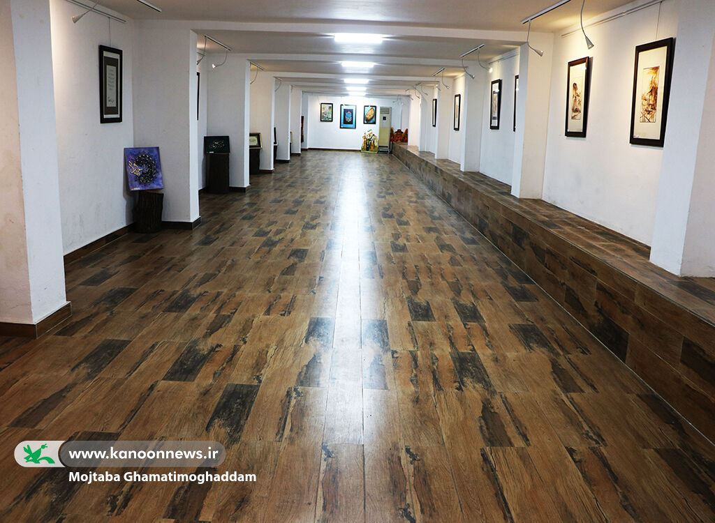 نمایشگاه «از فجر تا هنر» در  نگارخانه «آفرینش» کانون رشت گشایش‌یافت