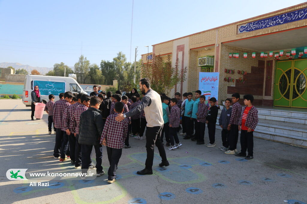 "پیک امید"کانون استان بوشهر میهمان کودکان کلمه شد