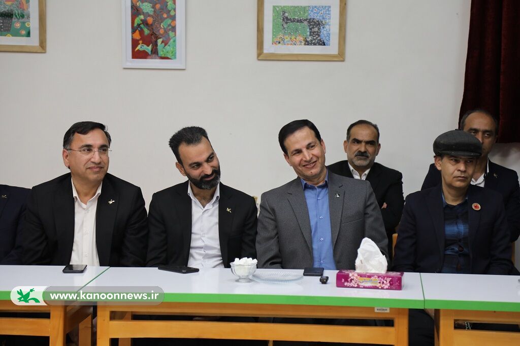 1400626-1 توسعه واقعی توسعه انسانها، تقویت انگیزه و حفظ کرامت همکاران است