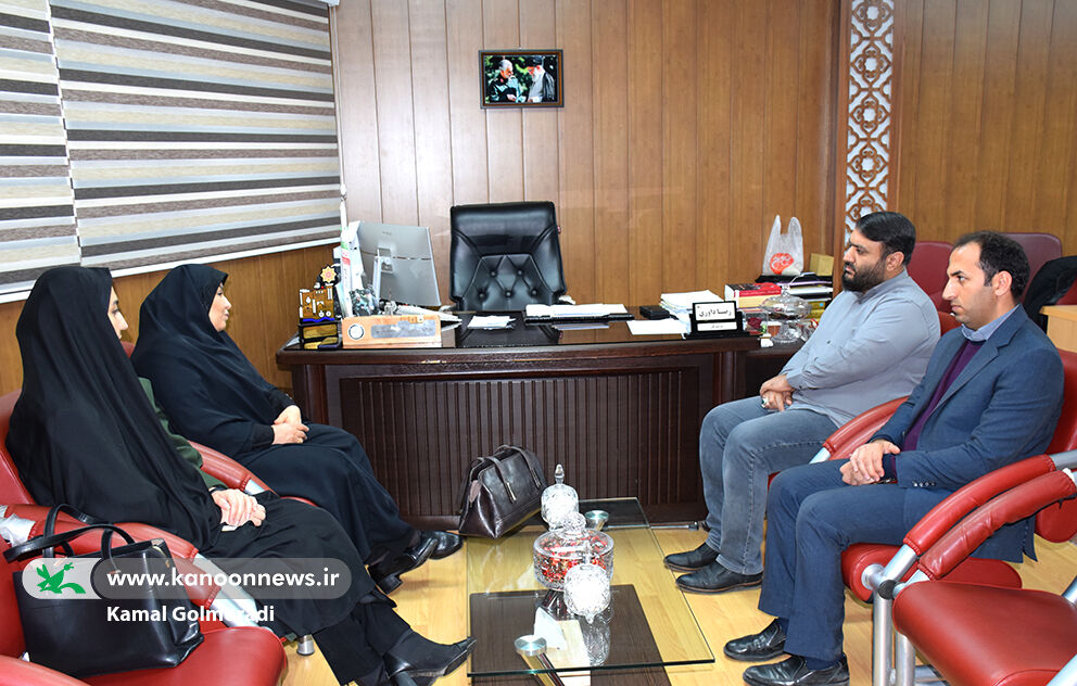 نشست مدیرکل کانون لرستان و معاون آموزش ابتدایی