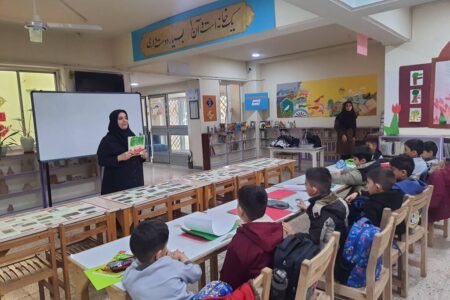 قصه‌خوانی انقلاب و کاردستی در گرمسار