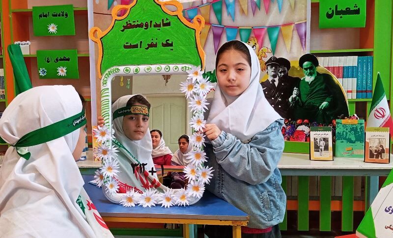 1400679-1 آیینهای ویژه نیمهشعبان در مراکز کانون استان اردبیل برگزار شد