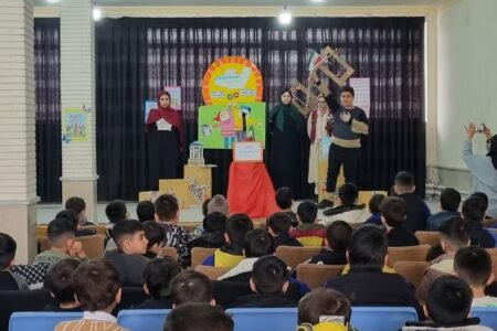 ویژه برنامه ای برای کودکان توسط کانون ماکو برگزار شد