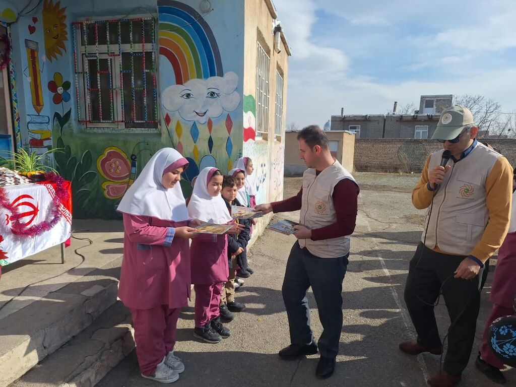 مراکز سیار کانون ارومیه شور انقلاب را به روستا بردند