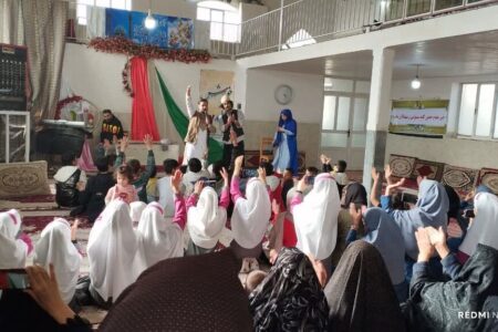 پیک امید کانون پرورش فکری به روستای آقازیارت استان مرکزی رسید