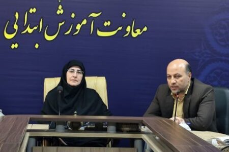 درخواست معاون وزیر برای به‌روزرسانی و امضای تفاهم‌نامه طرح «کوچ» بین وزارت‌خانه‌های بهداشت و آموزش‌وپرورش‌