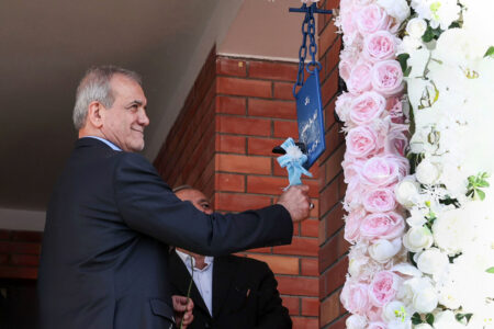 زنگ آغاز سال تحصیلی توسط رئیس‌جمهور پزشکیان نواخته شد