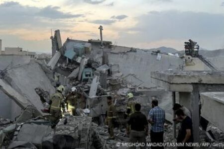 اعتراف نویسنده اسرائیلی: ایران دقیق می‌زند، “اسرائیل” کودک می‌کشد