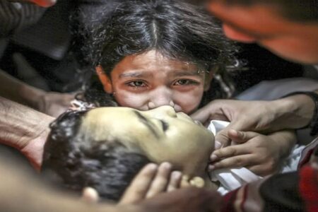 شهادت ۲۵ فلسطینی بر اثر بارش‌های شدید و سرمای هوا در غزه/ ۶ کودک در میان شهدا