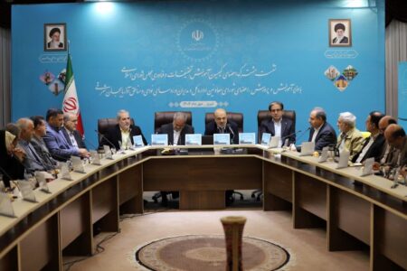 نشست تخصصی کمیسیون آموزش، تحقیقات و فناوری مجلس با وزیر آموزش و پرورش در آذربایجان شرقی