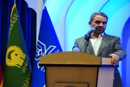 هیچ مدرسه غیردولتی حق خروج از ساختار نظام تعلیم و تربیت رسمی کشور را ندارد