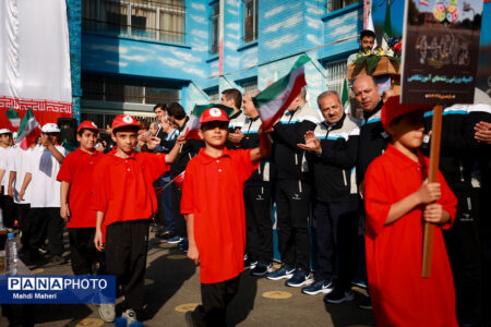 برگزاری افتتاحیه المپیاد ورزشی درون‌مدرسه‌ای با شعار «همه برای ایران، برای مدرسه»