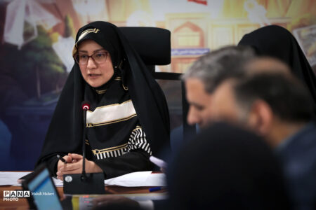 تقویت هویت مربی پرورشی، زمینه‌ساز تربیت نسل آینده‌ساز کشور است