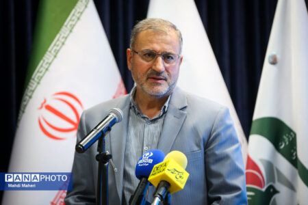 تا زمانی که گفتمان شهدا در جامعه جاری باشد، انقلاب اسلامی در برابر هرگونه طوفان و ناهنجاری مقاوم خواهد بود