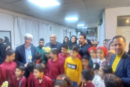 حضور وزیر کار تعاون و رفاه اجتماعی در جمع فرزندان خانه کودک ونوجوان بهزیستی فارس