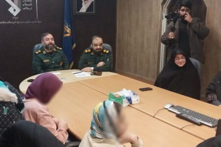 ساوجبلاغ | فرمانده سپاه ساوجبلاغ میزبان فرزندان بهزیستی بود