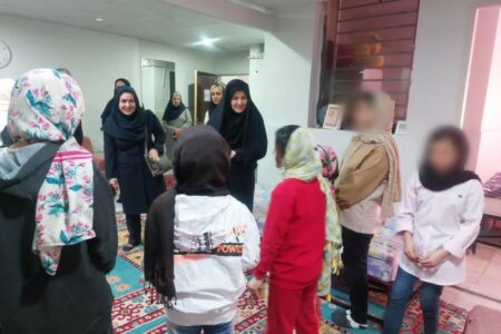 بازدید مدیرکل بهزیستی البرز از مرکز نگهداری دخترانه حضرت فاطمه (س) و اهداء عیدی به مناسبت نوروز
