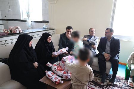 دیدار نوروزی معاون توسعه مدیریت و منابع استانداری و مدیرکل بهزیستی مازندران با فرزندان مرکز “آل طاها” نکا