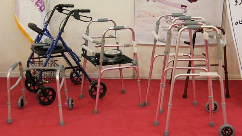 5819900-1 اقدام نادرست وزارت بهداشت در آستانه روز جهانی اتیسم/ نیم ساعت توانبخشی ۷۰۰ هزارتومان/ هزینه خدمات توانبخشی ۵ برابر درآمد خانواده